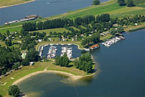 Campsites in Aalst, The Netherlands